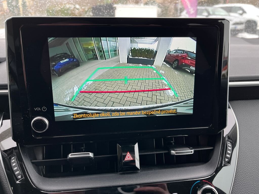 Toyota Corolla Sedan 1,5 l 92 kw