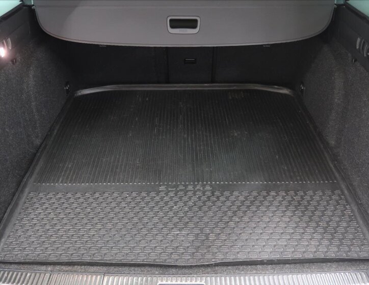 Škoda Superb Kombi 2,0 l 140 kw