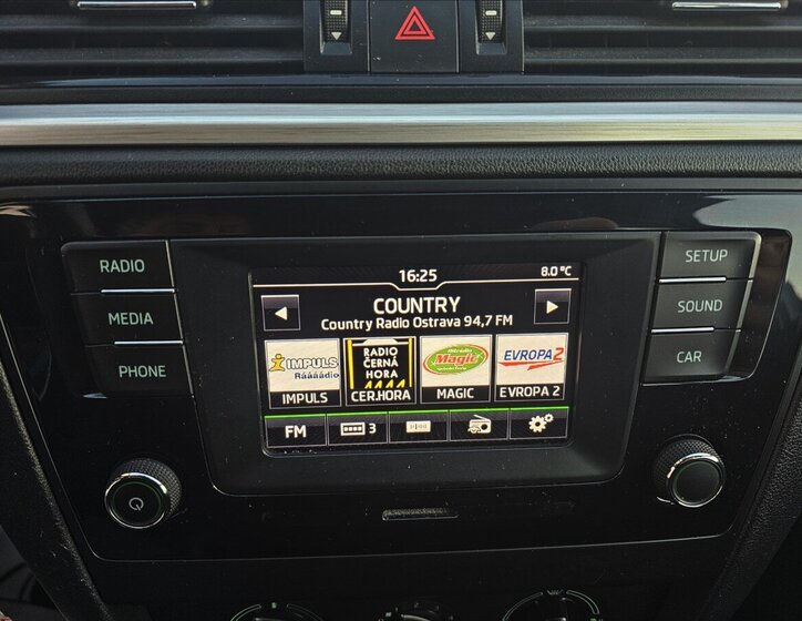 Škoda Rapid Sedan / Limuzína 1,2 l 81 kw