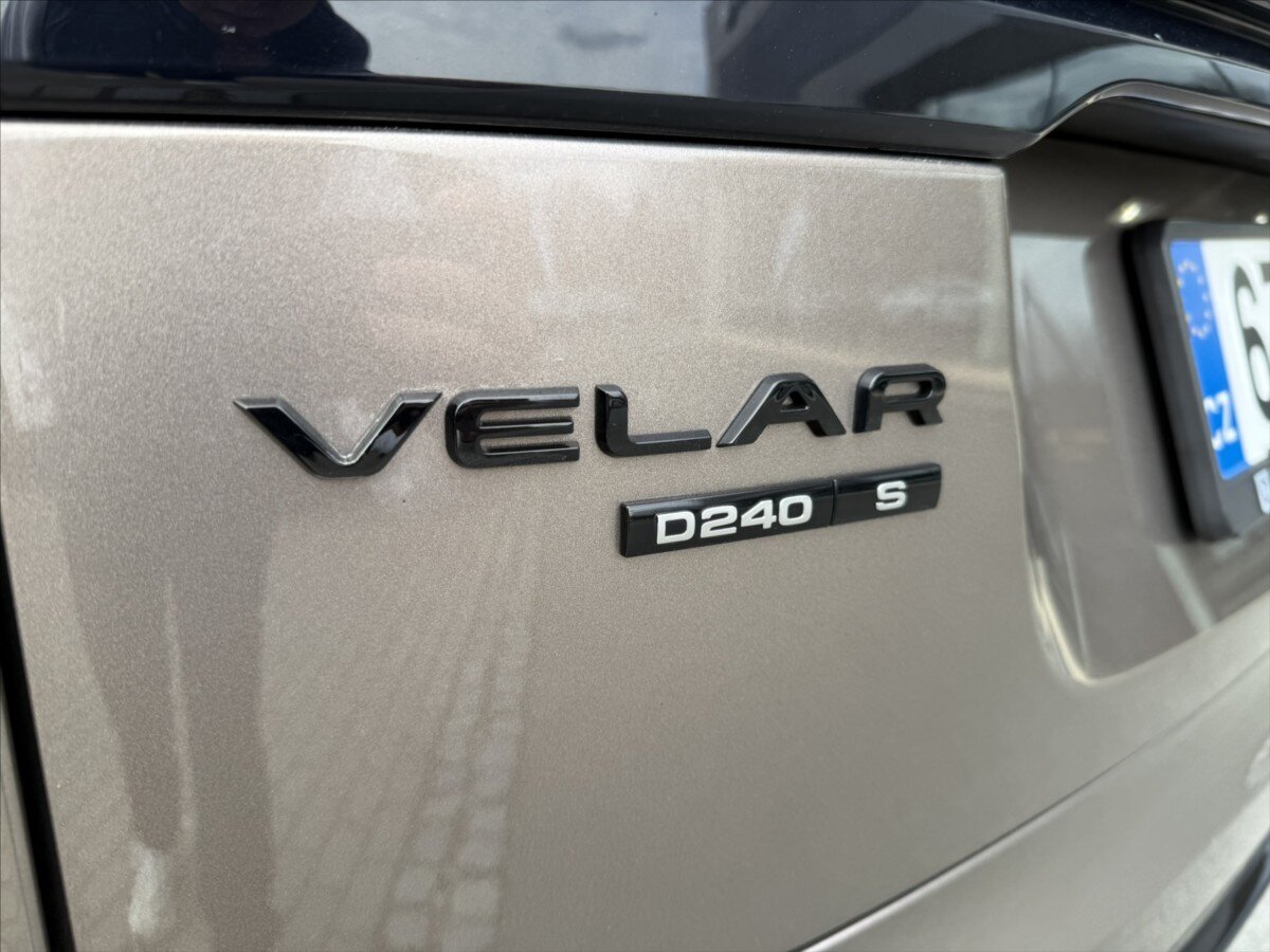 Land Rover Range Rover Velar SUV / Terénní 2,0 l 177 kw