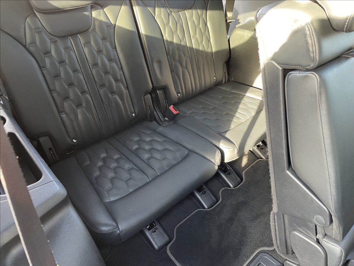 KIA Sorento SUV / Terénní 2,2 l 148 kw