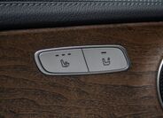 Mercedes-Benz Třídy E 30