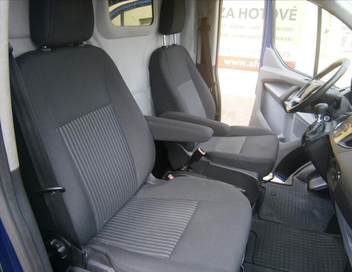 Ford Transit Custom 9