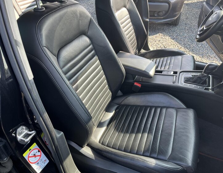 Volkswagen Passat Kombi 2,0 l 176 kw