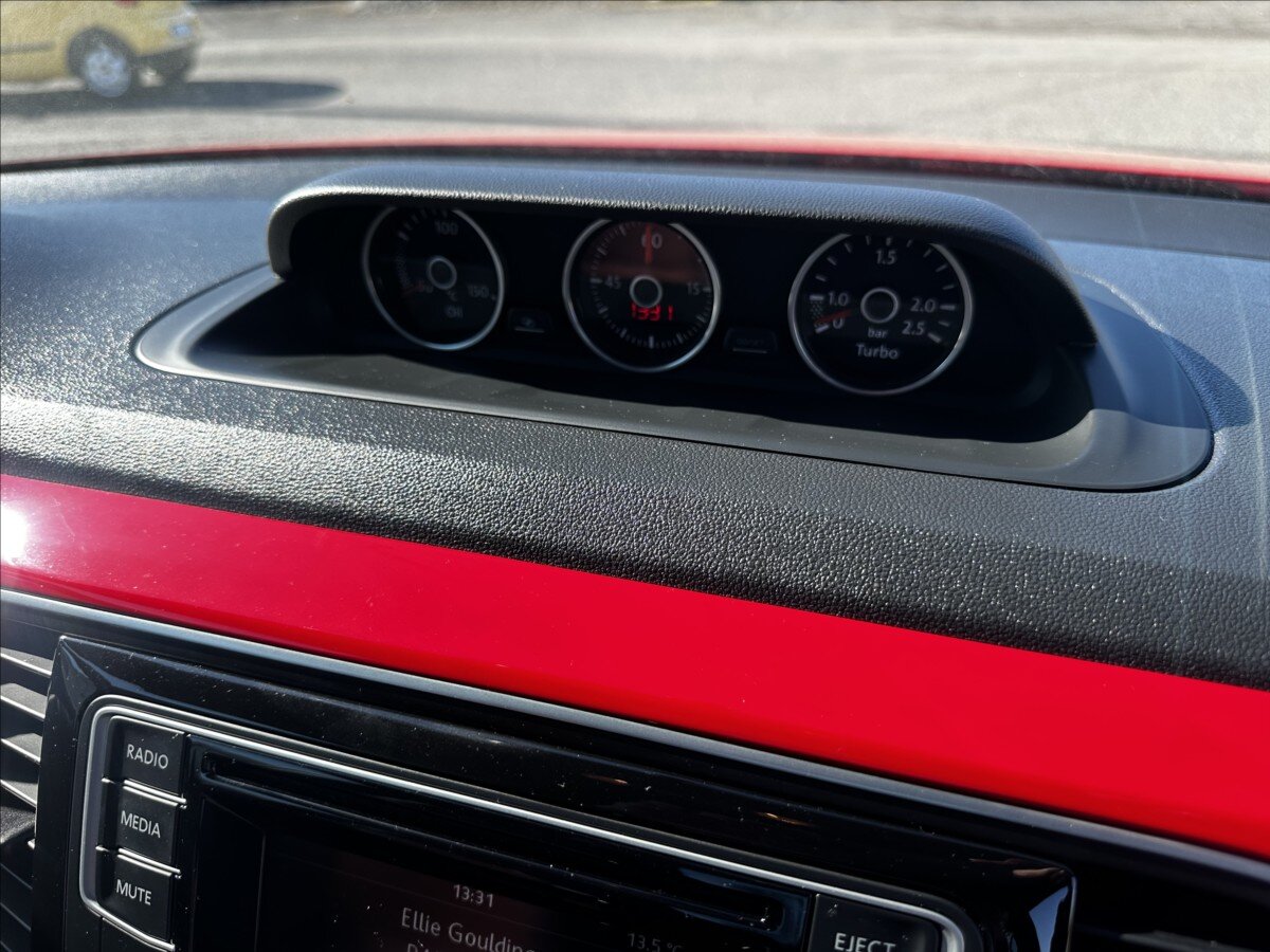 Volkswagen Beetle Hatchback 1,2 l 77 kw