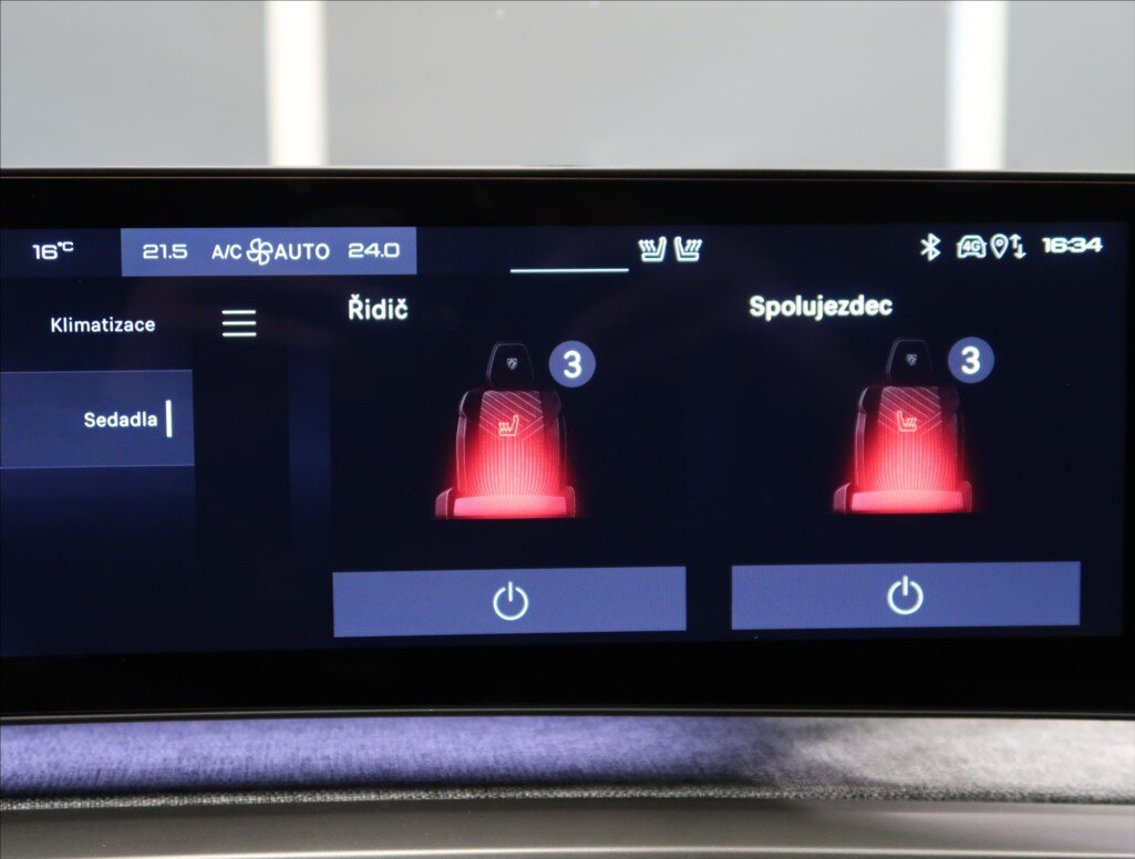 Peugeot 3008 SUV / Terénní 1,2 l 100 kw