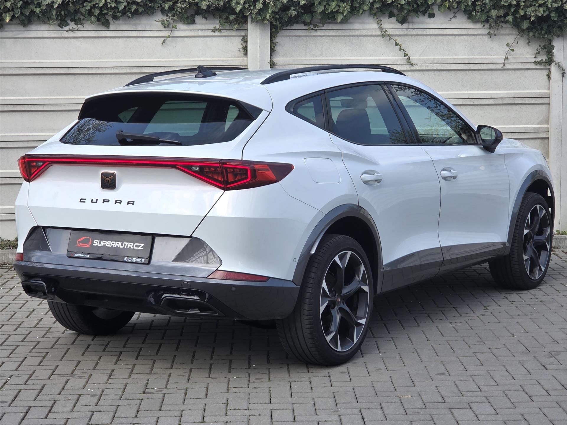 Cupra Formentor SUV / Terénní 2,0 l 140 kw