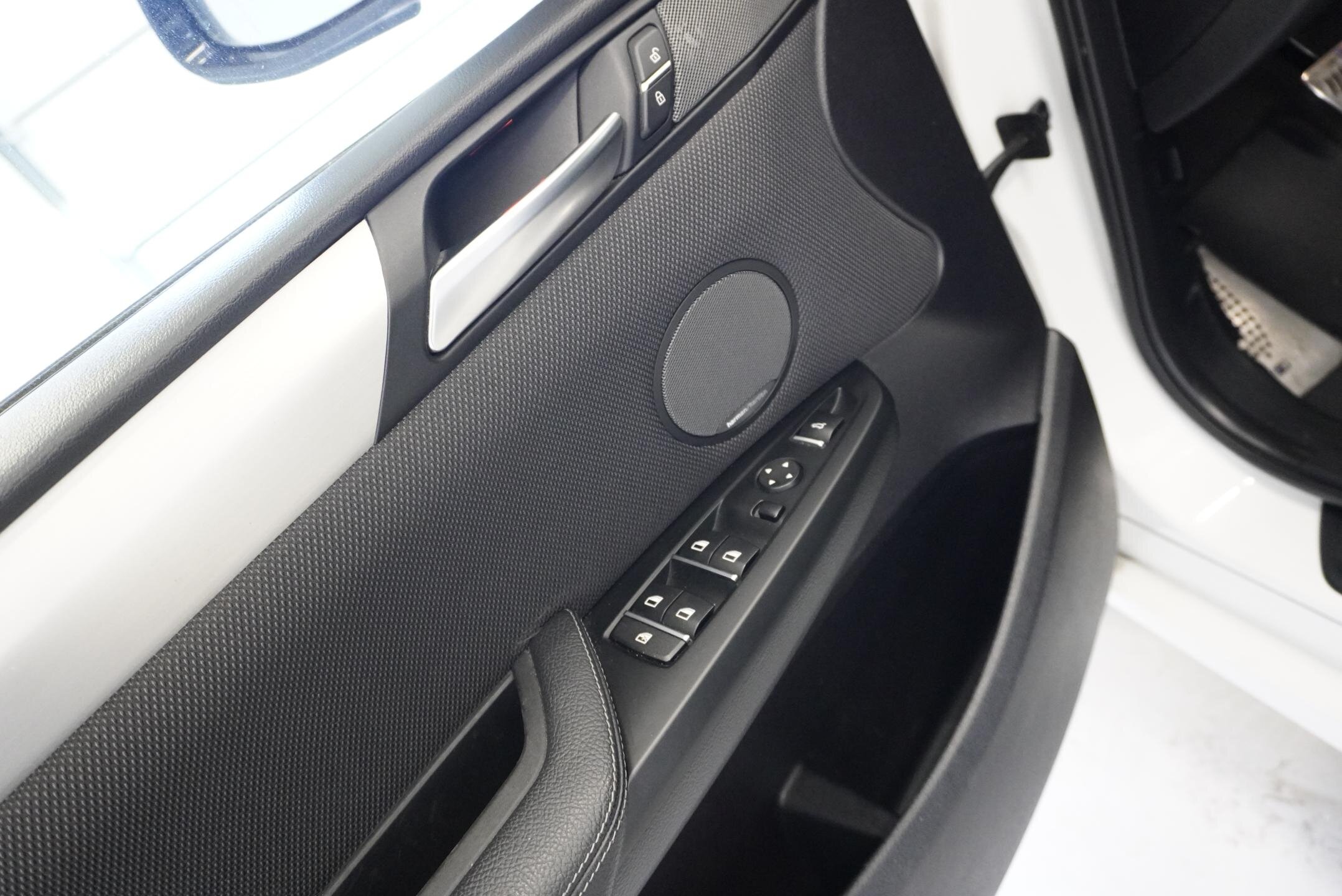 BMW X4 SUV / Terénní 3,0 l 230 kw