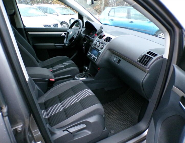 Volkswagen Touran 22