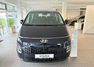 Hyundai Staria 1
