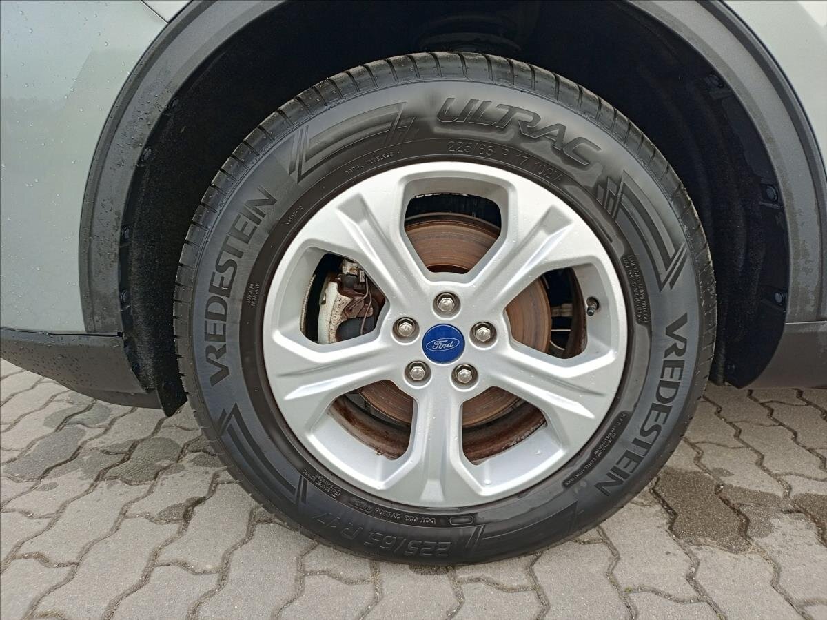 Ford Kuga SUV / Terénní 2,5 l 165 kw