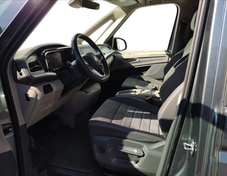 Volkswagen Multivan MPV 1,5 l 130 kw