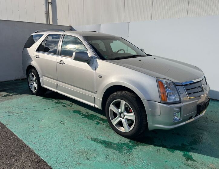 Cadillac SRX 1