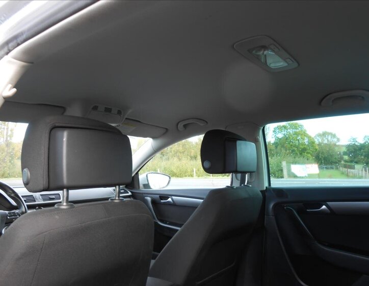 Volkswagen Passat Kombi 1,6 l 77 kw