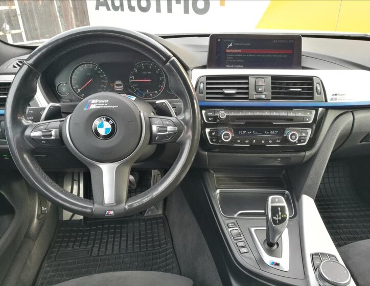 BMW Řada 4 Sedan / Limuzína 3,0 l 240 kw