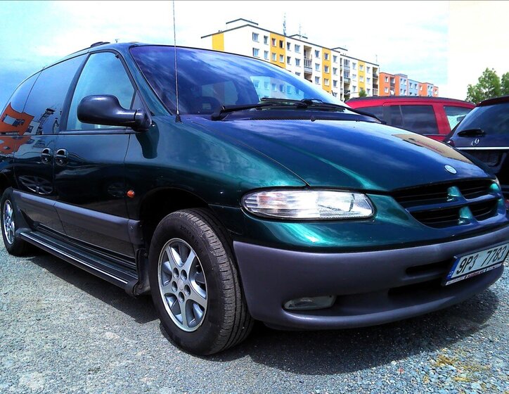 Chrysler Grand Voyager Kombi 3,3 l 116 kw