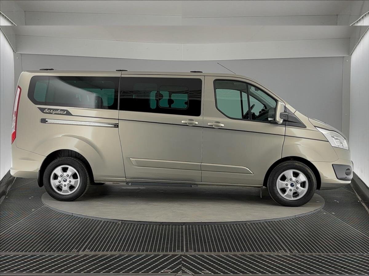 Ford Tourneo Custom Kombi 2,0 l 125 kw