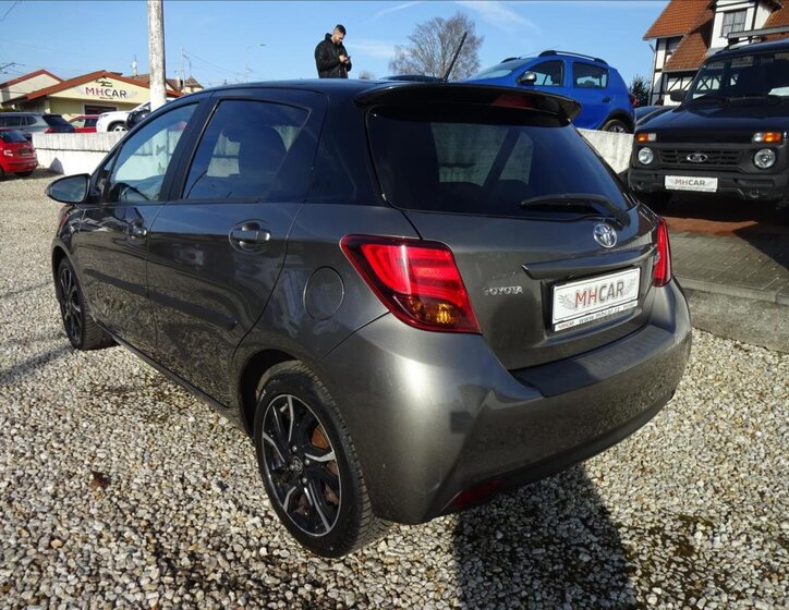 Toyota Yaris Kombi 1,3 l 73 kw