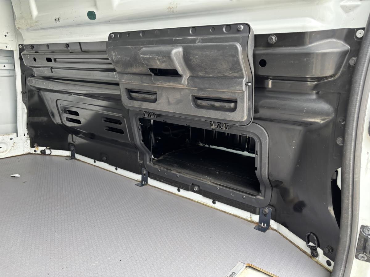 Renault Trafic Skříň 2,0 l 88 kw