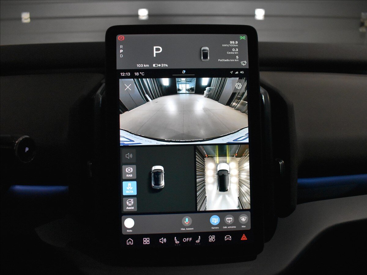 Volvo EX30 SUV / Terénní 0,0 315 kw