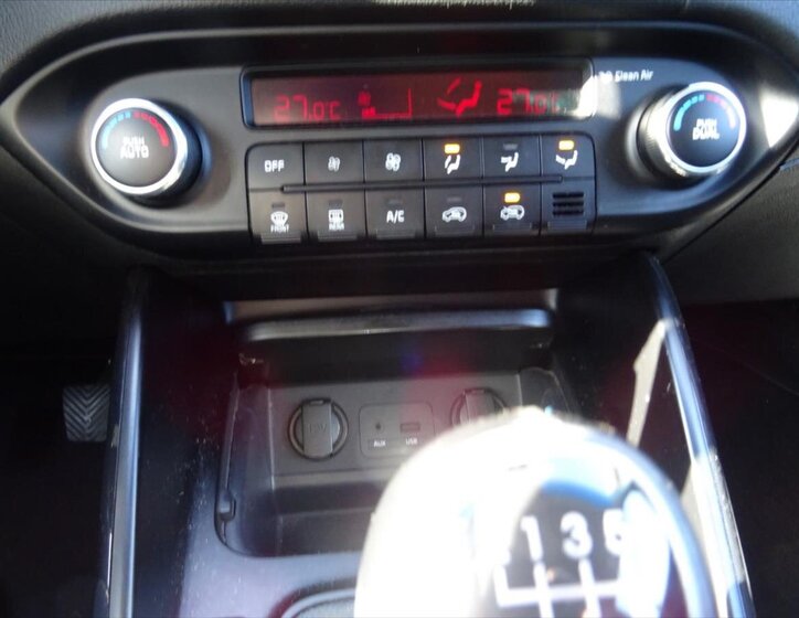 KIA Carens Kombi 1,6 l 99 kw