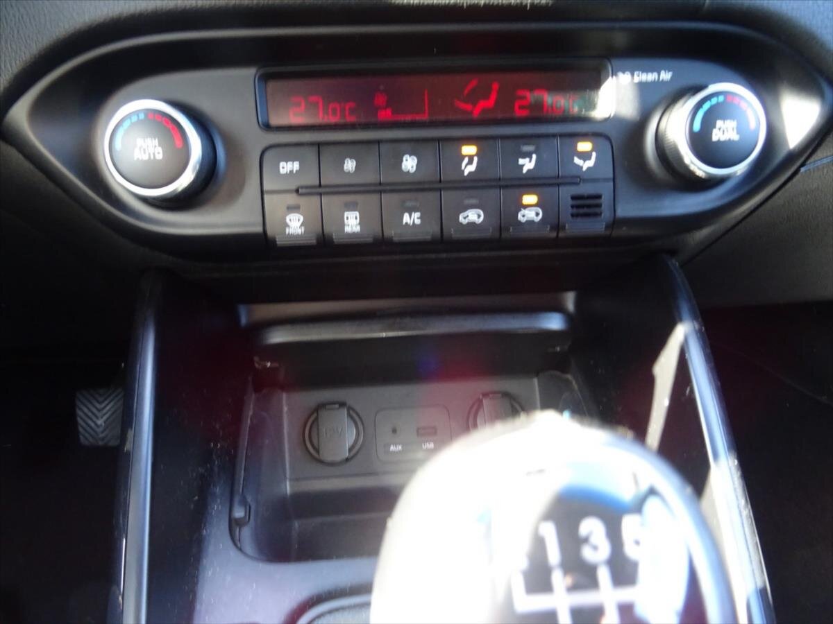 KIA Carens Kombi 1,6 l 99 kw