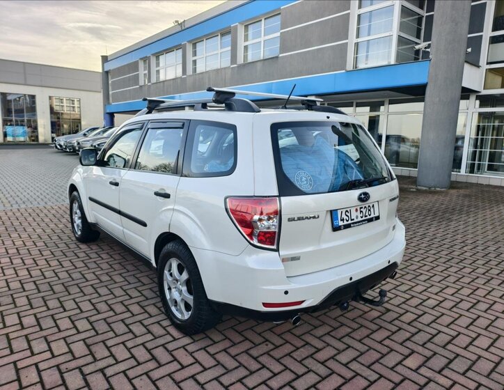 Subaru Forester SUV 2,0 l 110 kw
