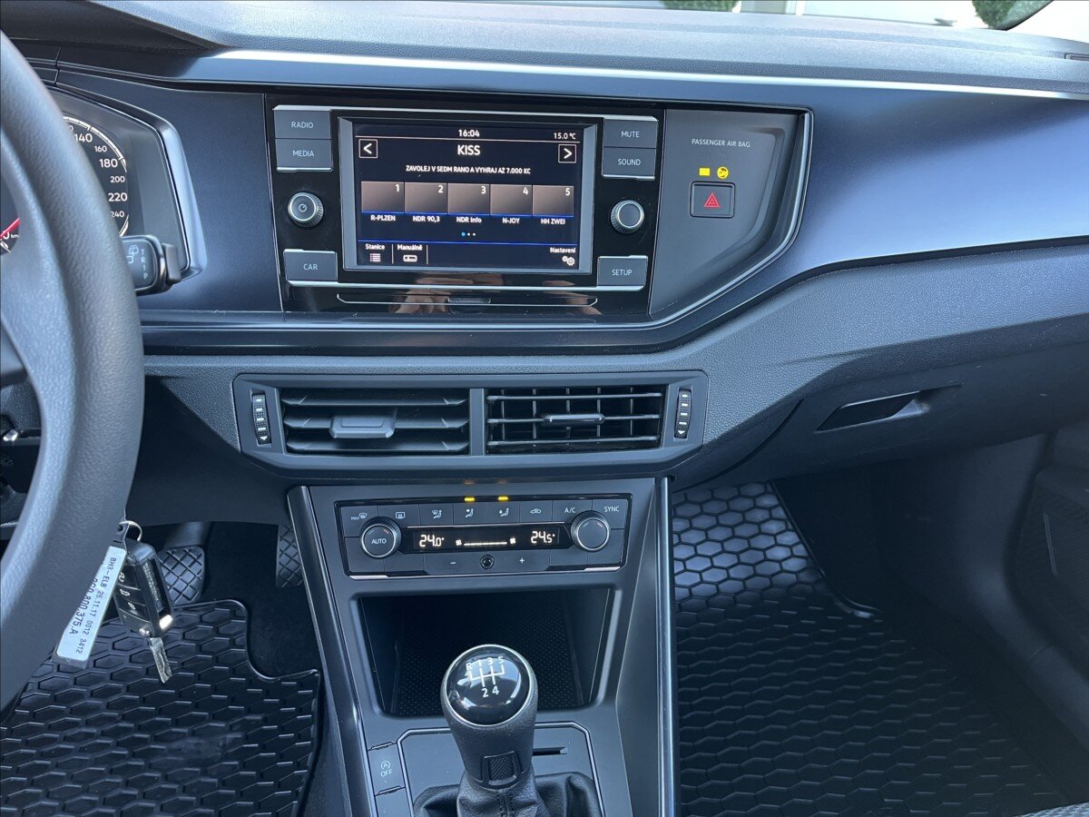 Volkswagen Polo Hatchback 999,0 48 kw