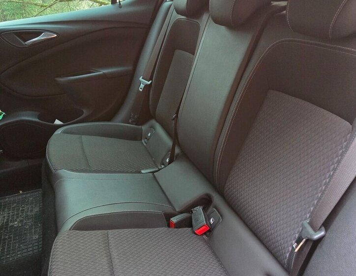 Opel Astra SUV / Terénní 0,0 92 kw