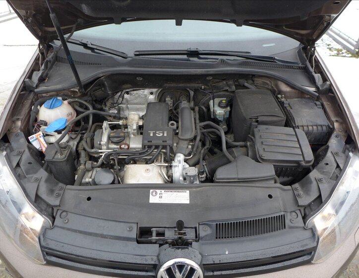 Volkswagen Golf Kombi 1,2 l 77 kw