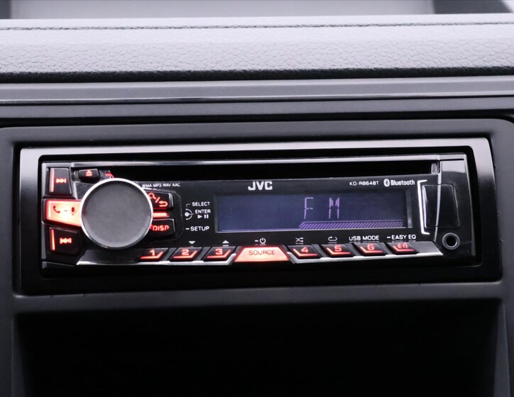 Volkswagen Transporter Kombi 2,0 l 75 kw