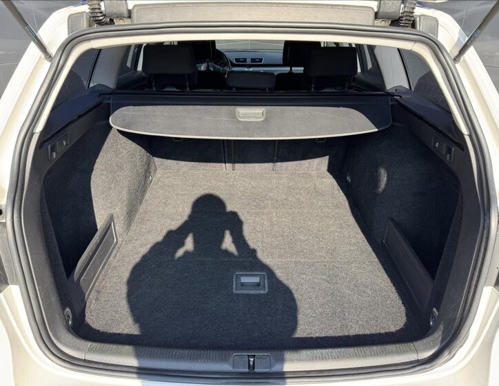 Volkswagen Passat Kombi 2,0 l 103 kw