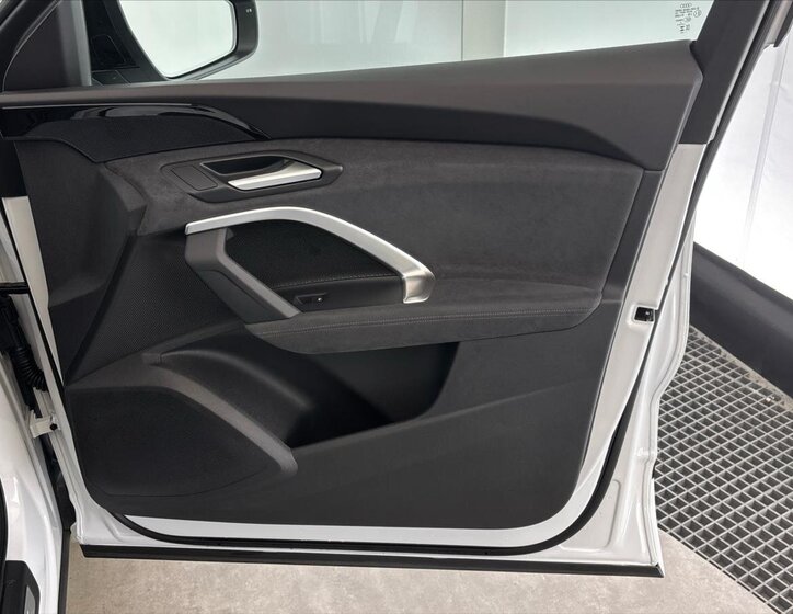 Audi Q5 SUV / Terénní 2,0 l 150 kw