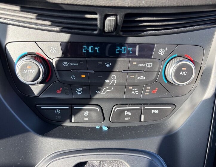 Ford Kuga SUV 2,0 l 132 kw