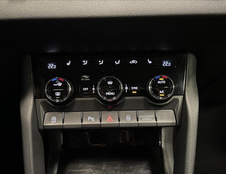 Škoda Karoq SUV 1,5 l 110 kw