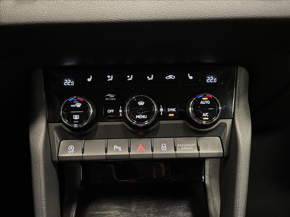 Škoda Karoq SUV 1,5 l 110 kw