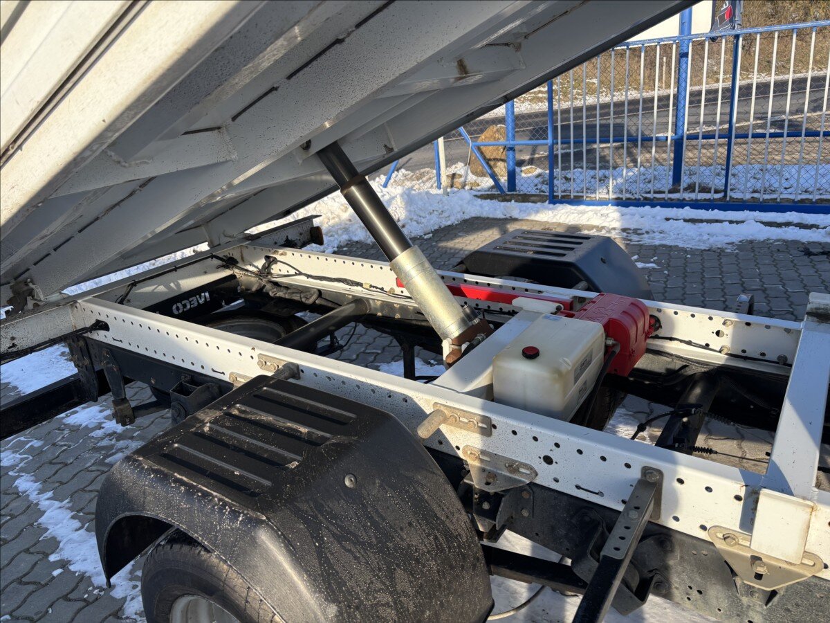 Iveco Daily Sklápěč 2,3 l 100 kw