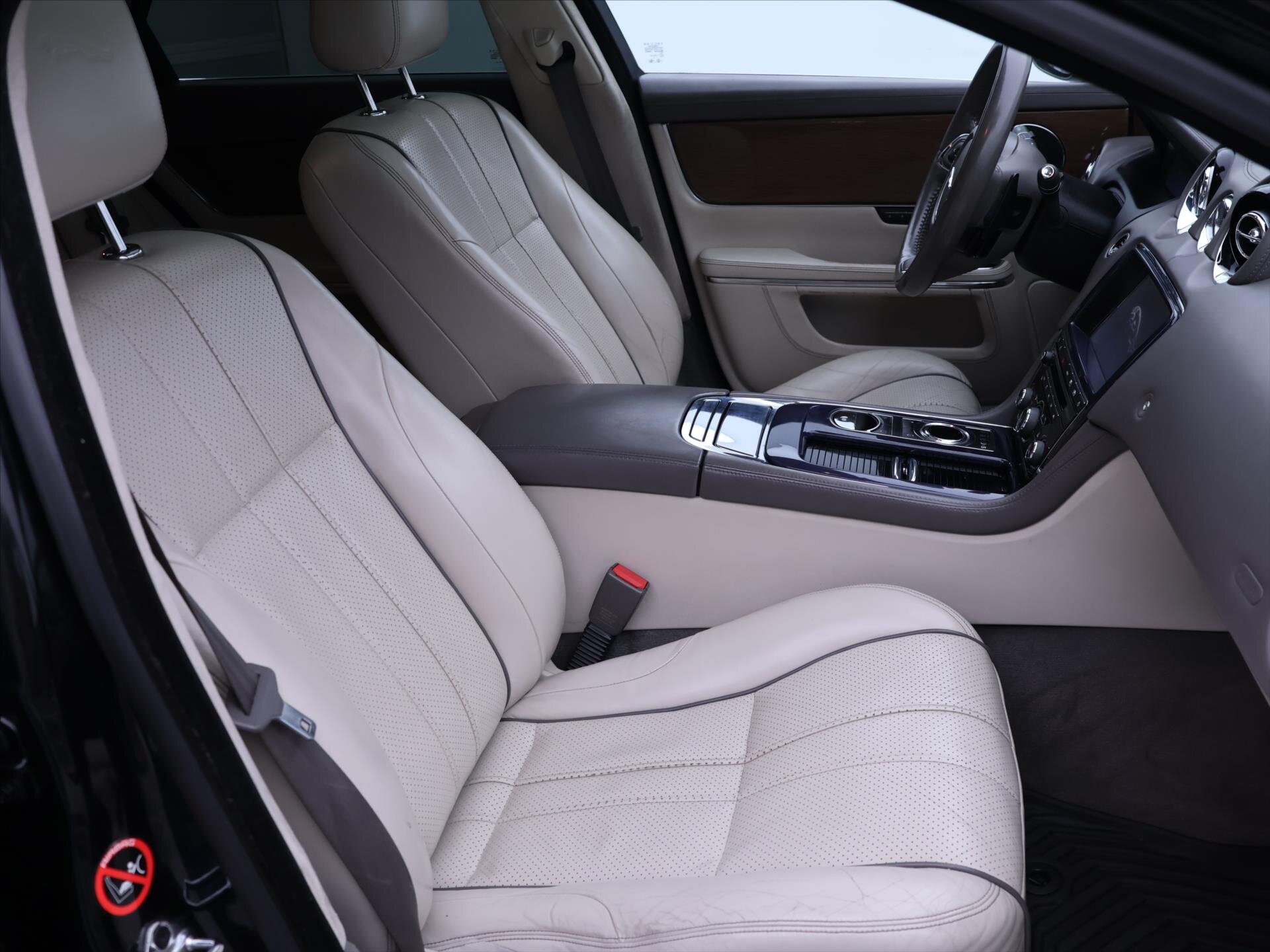 Jaguar XJ Sedan 3,0 l 202 kw