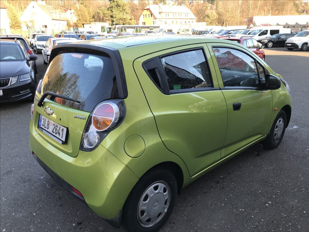 Chevrolet Spark Hatchback 995,0 50 kw