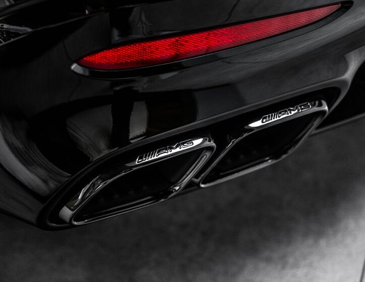 Mercedes-Benz AMG GT 10