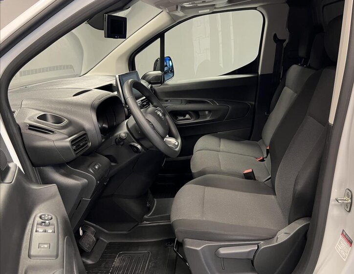 Toyota ProAce City 8