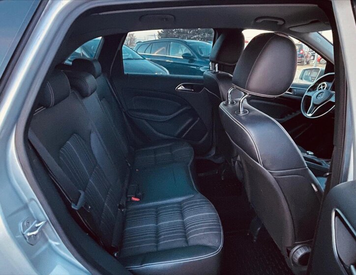 Mercedes-Benz Třídy B MPV 1,6 l 138 kw