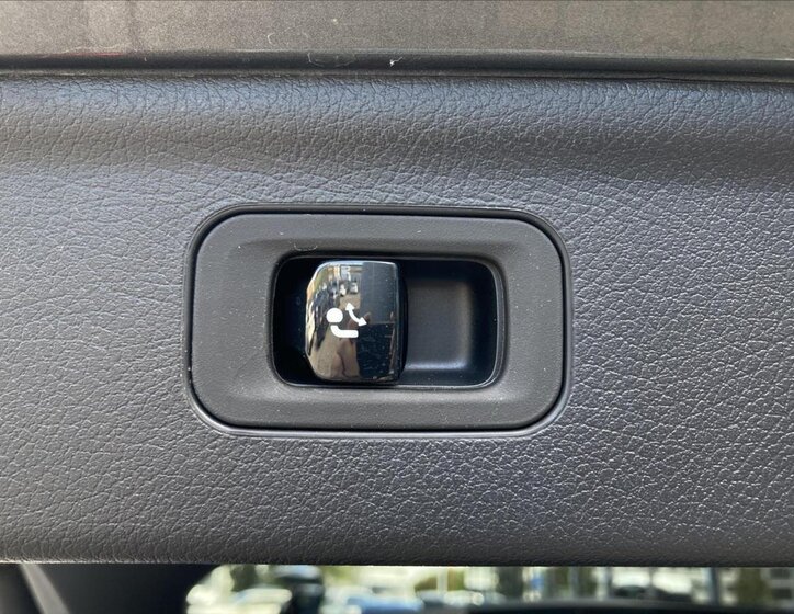 Mercedes-Benz EQE SUV / Terénní 0,0 215 kw