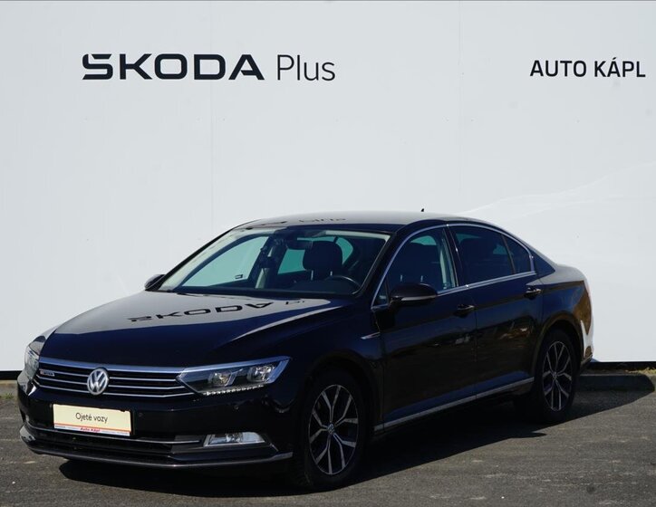 Volkswagen Passat Sedan / Limuzína 2,0 l 176 kw