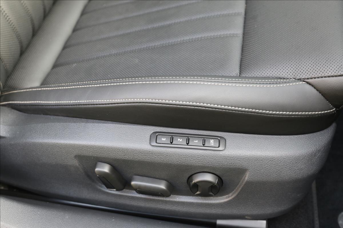 Škoda Superb Kombi 2,0 l 147 kw