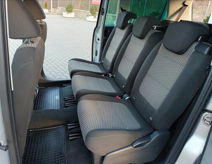 Volkswagen Sharan MPV 2,0 l 103 kw