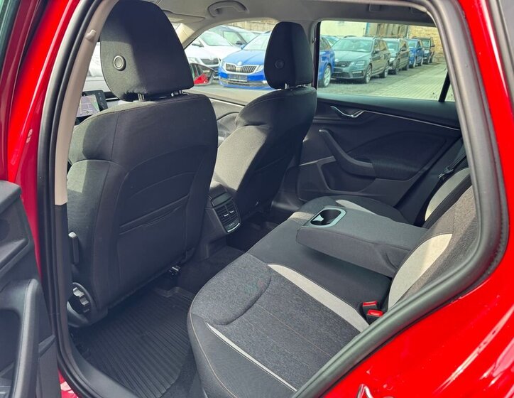 Škoda Kamiq SUV 999,0 85 kw