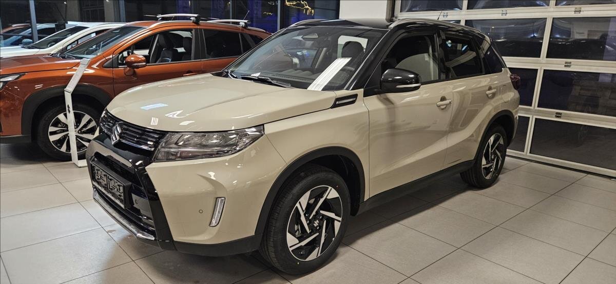 Suzuki Vitara SUV 1,4 l 81 kw