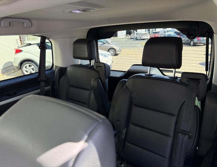 Toyota ProAce Verso 11