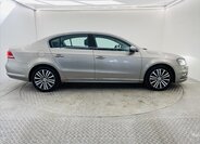 Volkswagen Passat Sedan / Limuzína 2,0 l 130 kw